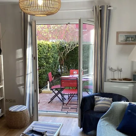 Avec Jardin A Deux Pas Du Port - - Fr-1-487-279 Apartment