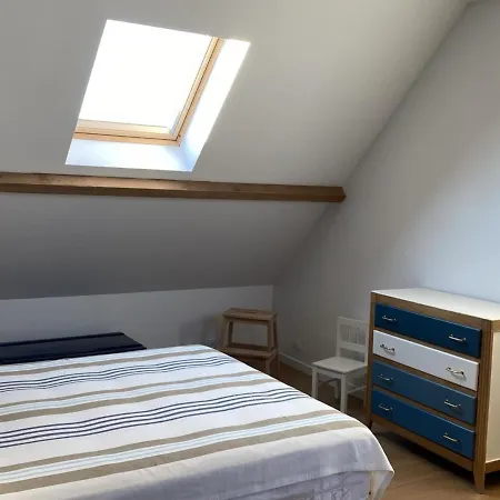 Avec Jardin à Deux Pas Du Port - - Fr-1-487-279 *